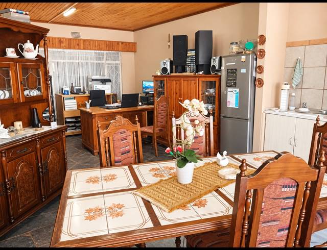 3 BEDROOM FREEHOLD FOR SALE IN ELSPARK